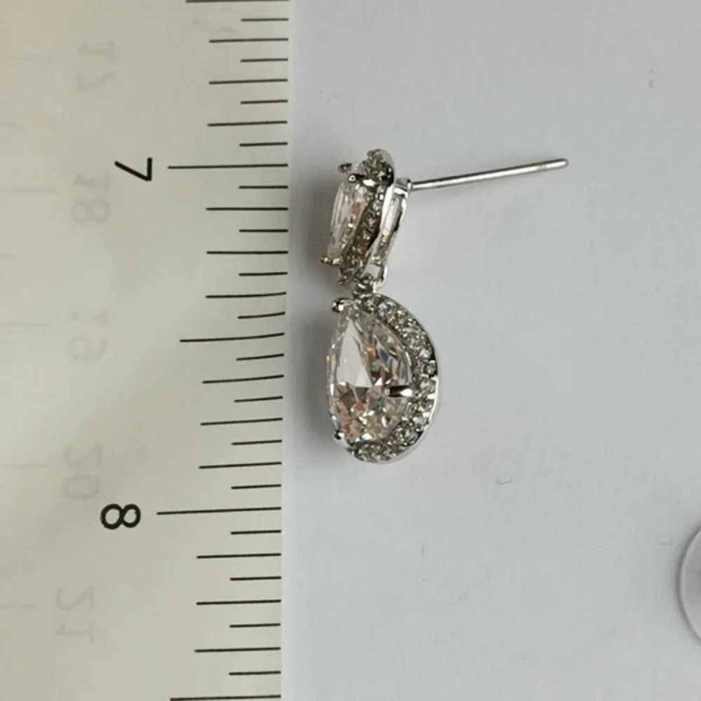 Gala CZ drops Earrings 14k white gold overlay 🆕